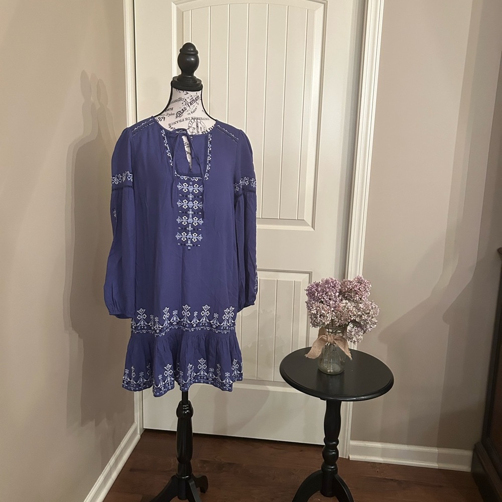Dressbarn Navy Embroidered Peasant Long Sleeve Dress